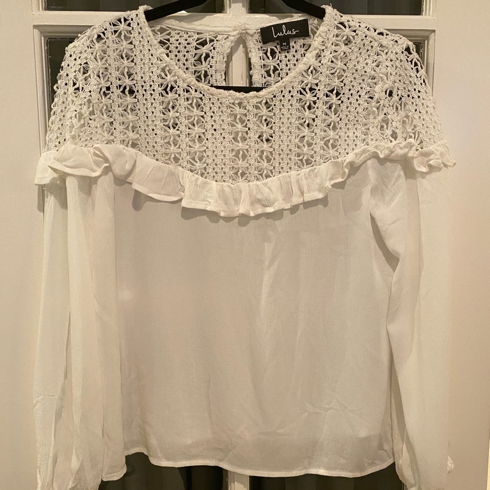 Lulu’s White Blouse.  Size Medium.